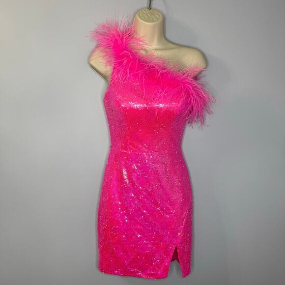 Colors Dress Style #3016 Mini Dress Hot Pink Sequin/Feather One Shoulder Sz 2 - Picture 3 of 13